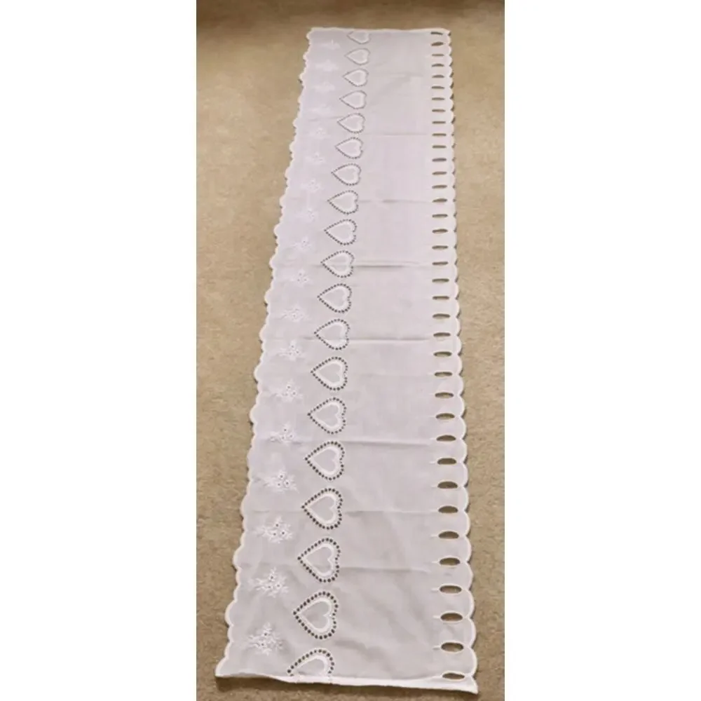 Table Runner White Hearts Embellished Bouquet Cutwork Cotton Scallop Edge 60x13